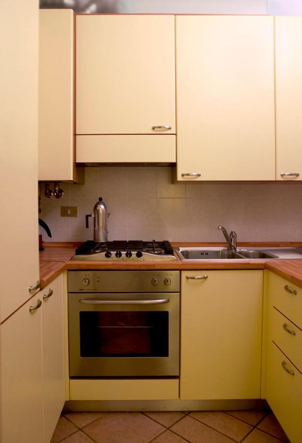 Albergo Milano วาเรนนา ภายนอก รูปภาพ