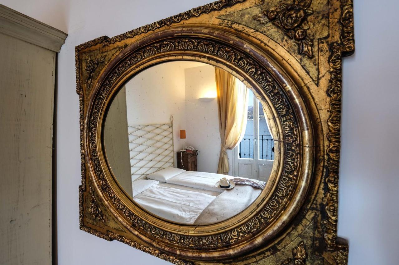 Albergo Milano วาเรนนา ภายนอก รูปภาพ