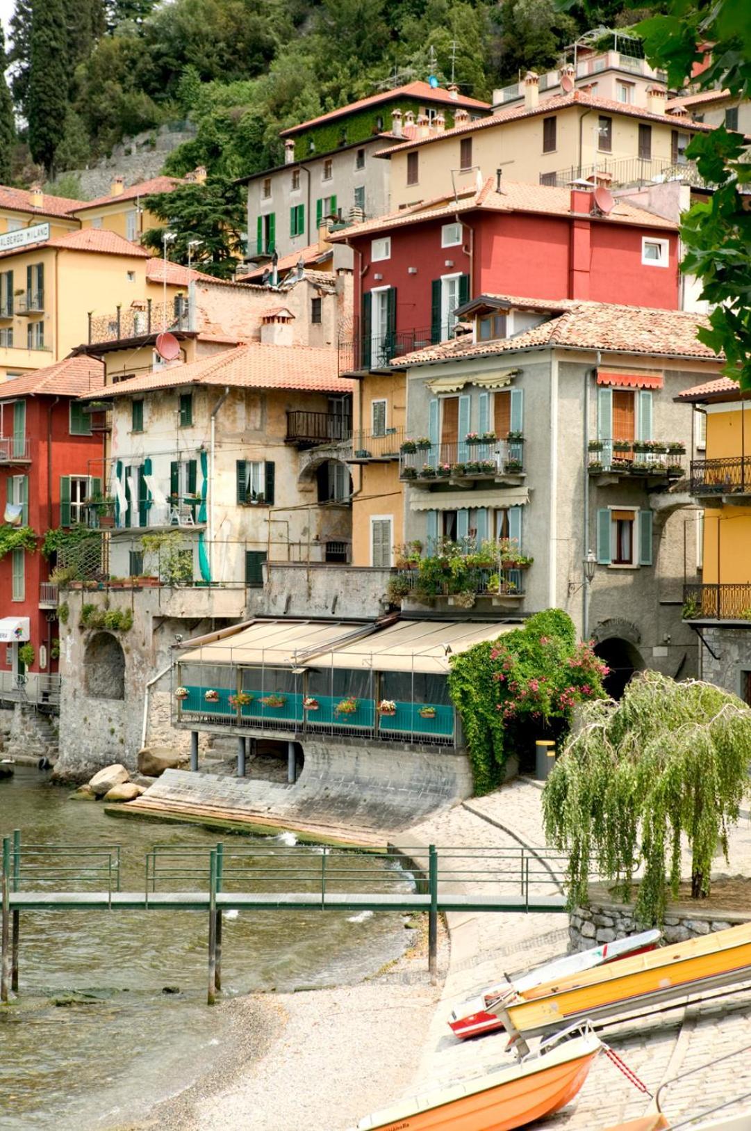Albergo Milano วาเรนนา ภายนอก รูปภาพ