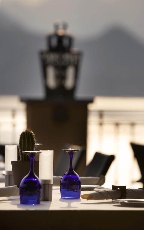 Albergo Milano วาเรนนา ภายนอก รูปภาพ