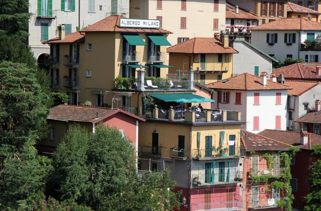 Albergo Milano วาเรนนา ภายนอก รูปภาพ