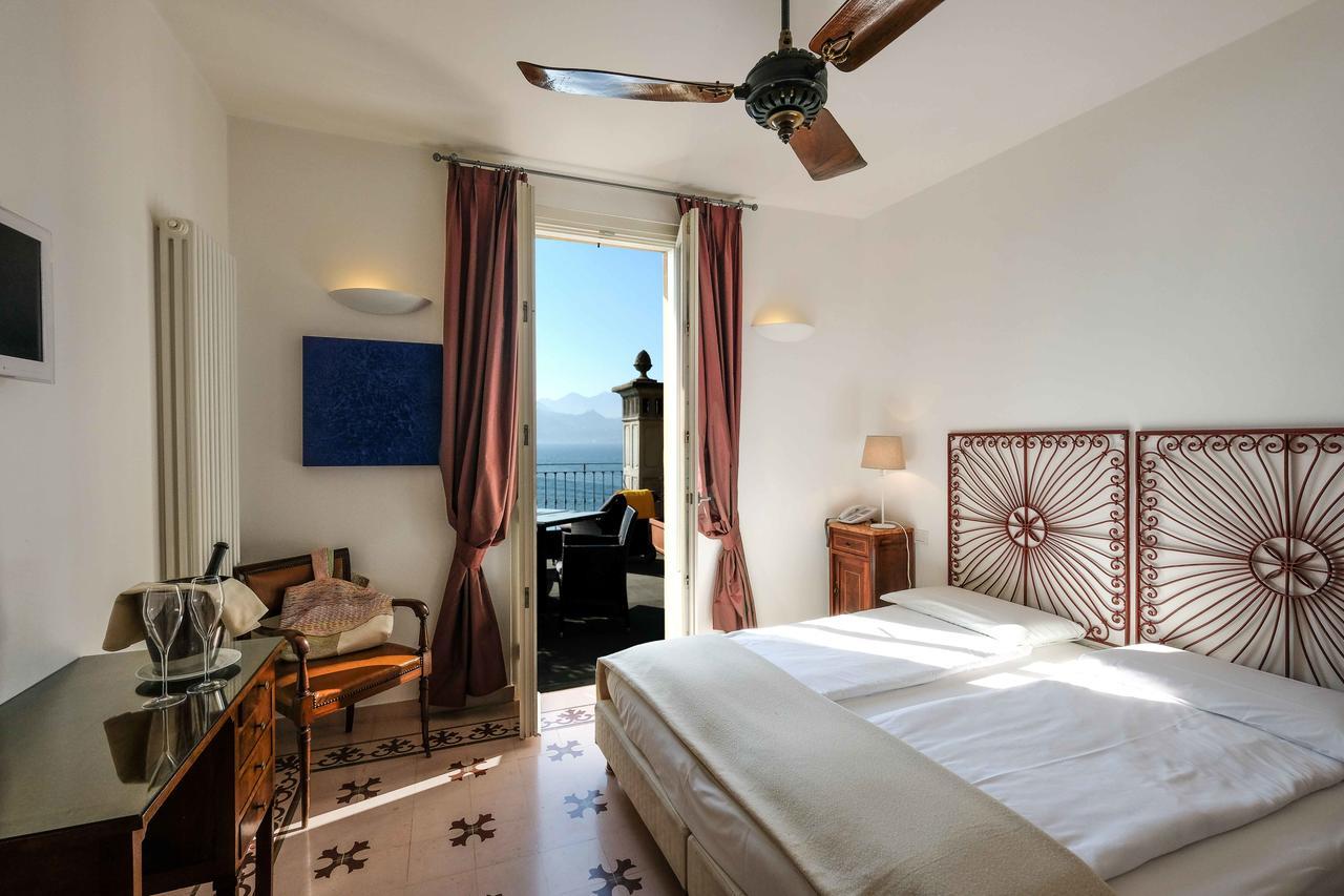 Albergo Milano วาเรนนา ภายนอก รูปภาพ