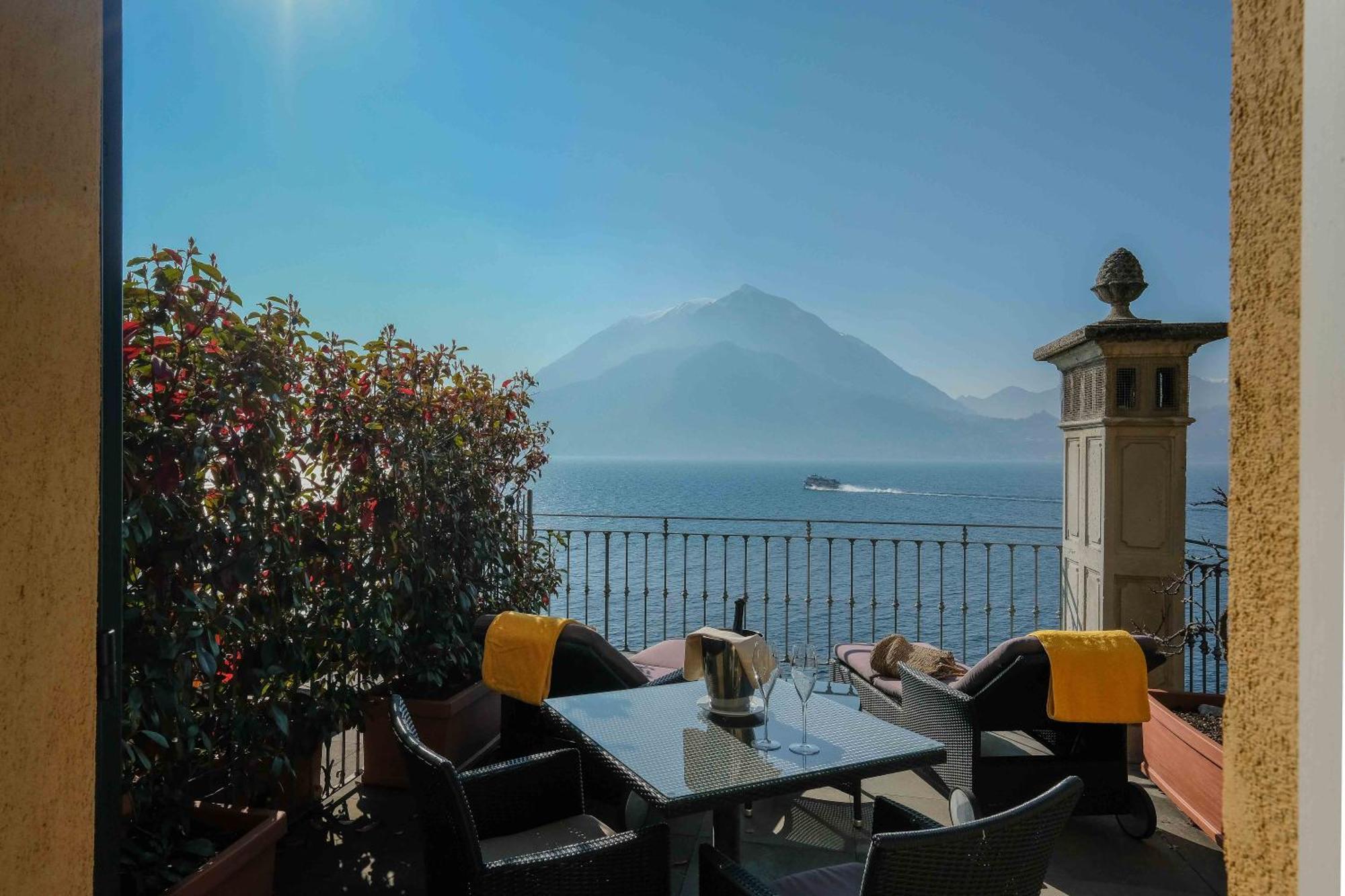 Albergo Milano วาเรนนา ภายนอก รูปภาพ